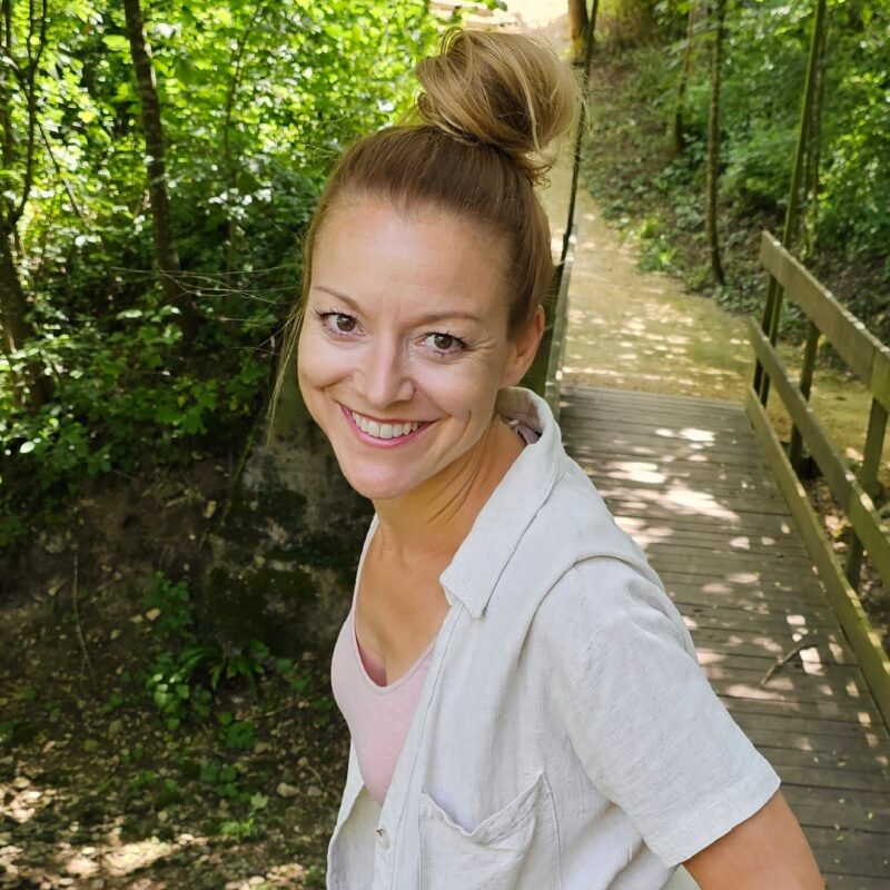 Dozentin Stephanie Roggo