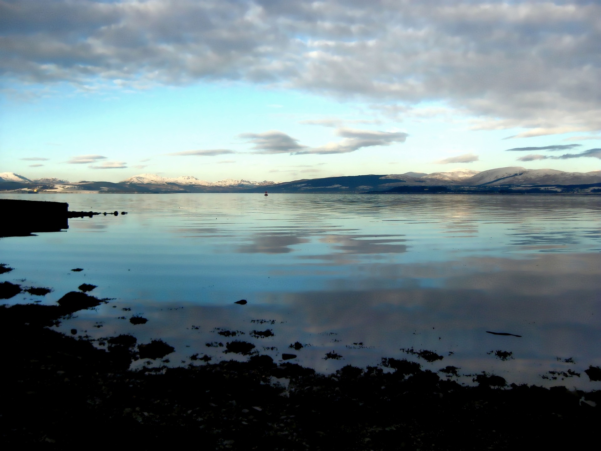 lake-2659614_1920